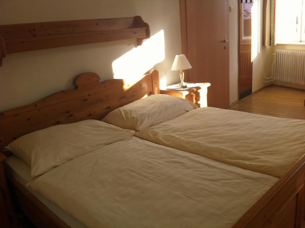 Gasthof Zum Niederhaus - Familie Perthold Sankt Aegyd am Neuwalde Oda fotoğraf